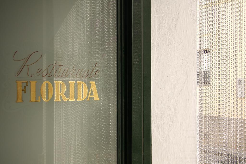 Hostal La Florida Llança Eksteriør billede